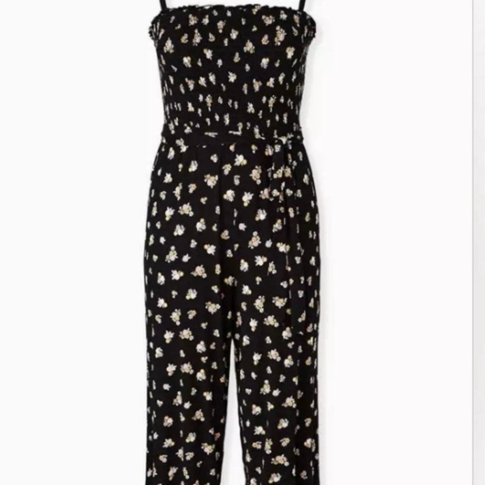 Torrid Size 1 SUPER SOFT BLACK FLORAL SMOCKED
CULOTTE JUMPSUIT ROMPER